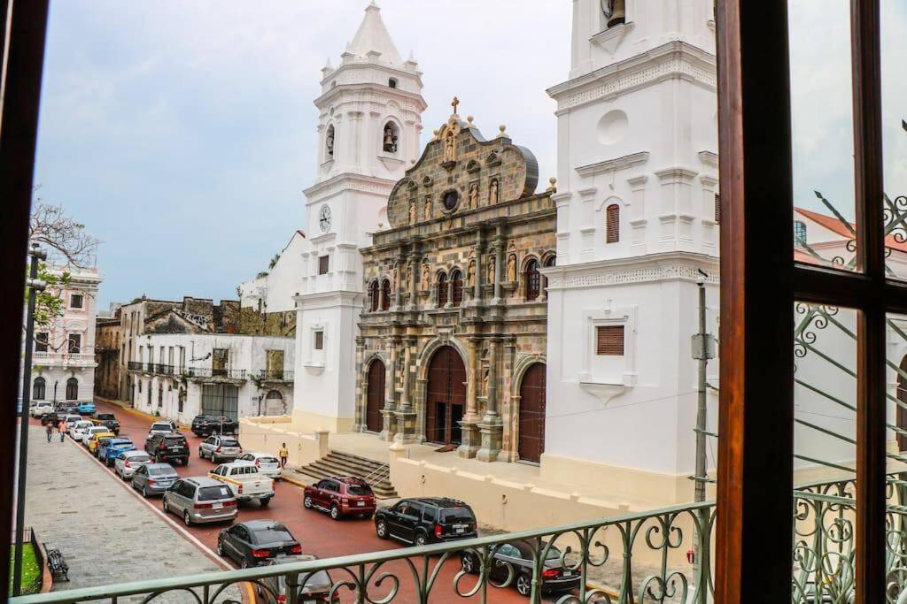 Plaza Catedral 104 - Apartment With A View To Plaza Catedral In Casco Panama  Extérieur photo
